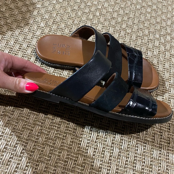 Naturalizer Sandals - Picture 4 of 4